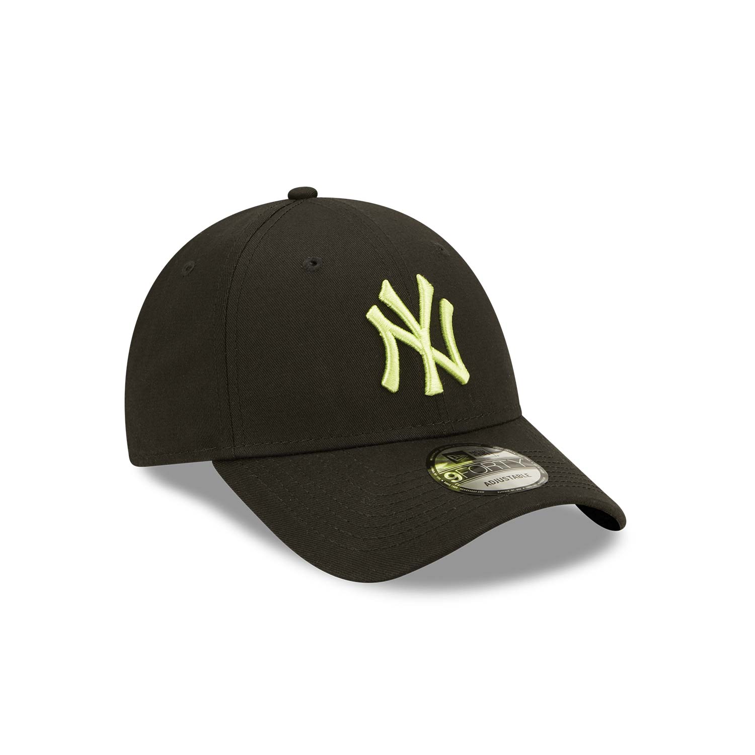 New York Yankees League Essentials Black 9FORTY Adjustable Cap