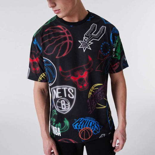 Schwarzes NBA All Over Print Neon T-Shirt