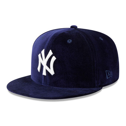 Official New Era Velvet New York Yankees 59FIFTY Fitted Cap B9912_1224  B9912_1224