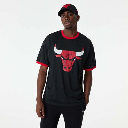 New Era NBA Chicago Bulls oversized applique t-shirt in black