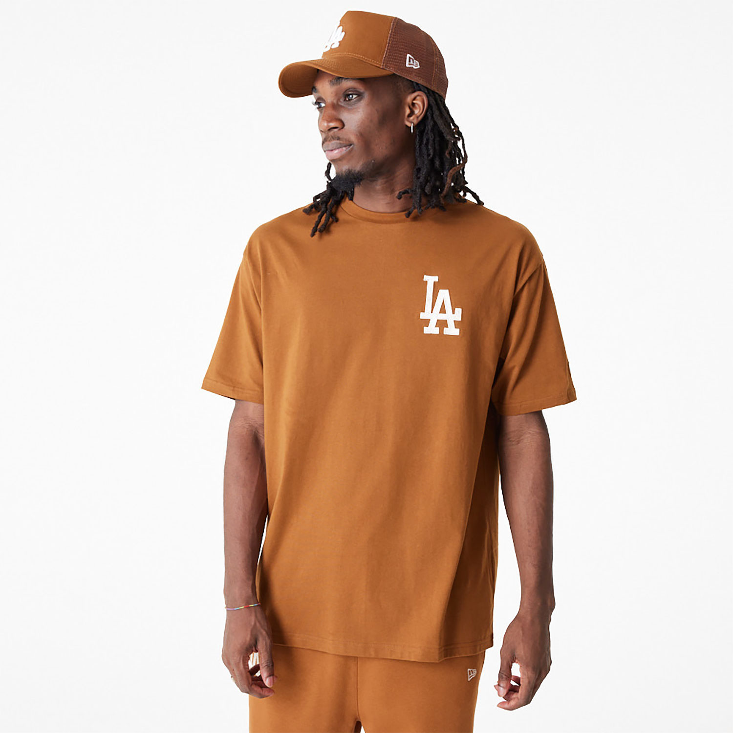League Essential LA Dodgers Oversized T-Shirt D01_223 | New Era Cap UK